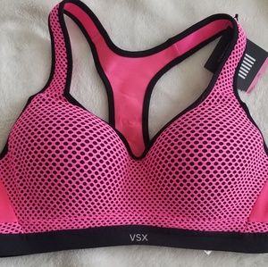 Incredible lightweight max sports bra